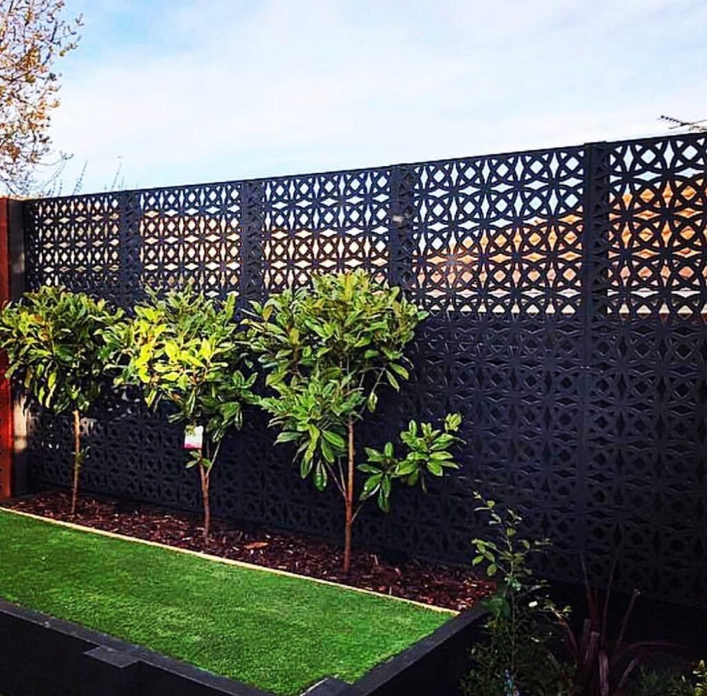 Decorate your outdoors with @matrixdecorscreens 👌 @stepping out landscapes extended the privacy