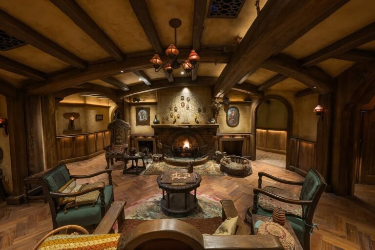 13 Hobbitcore Living Room Ideas for a Cottage-Core Feel