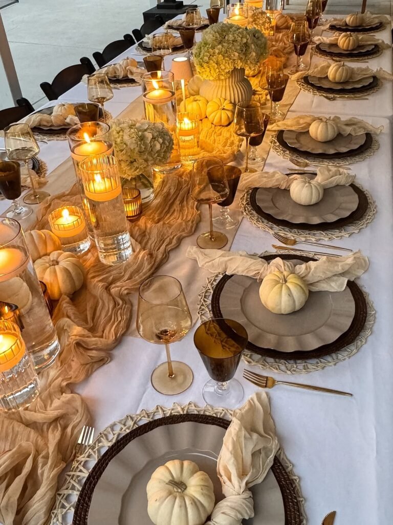 13 Cozy Thanksgiving Centerpiece Ideas 1 13 Cozy Thanksgiving Centerpiece Ideas
